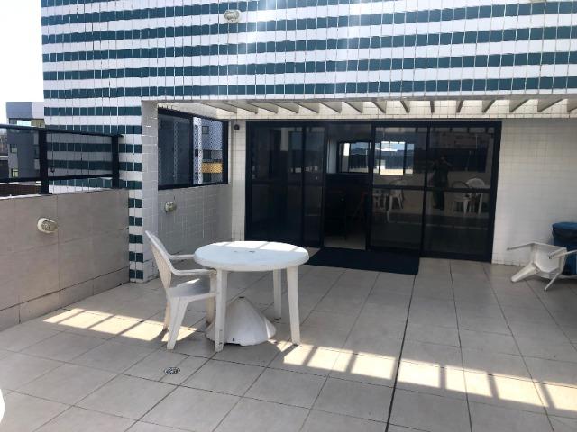 Lindo apartamento mobiliado quarto e sala area nobre de Jatiuca - 2 qds praia - Foto 3