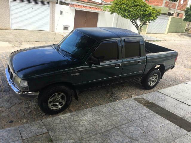 Vendo e troco ranger 2002 a diesel troco por hilux do mesmo ano - Foto 3