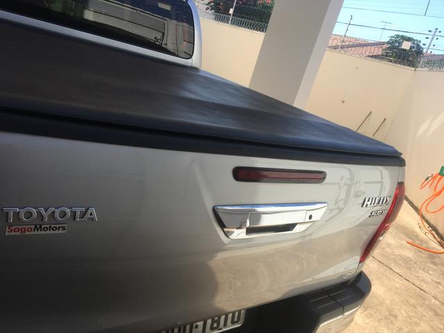 Vendo Hilux 16/17 - Foto 6