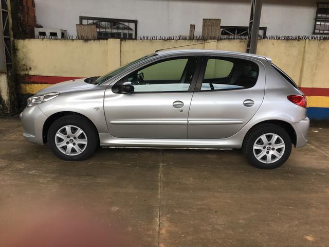 Peugeot 207 XR 1.4 2013 - Baixei o preço