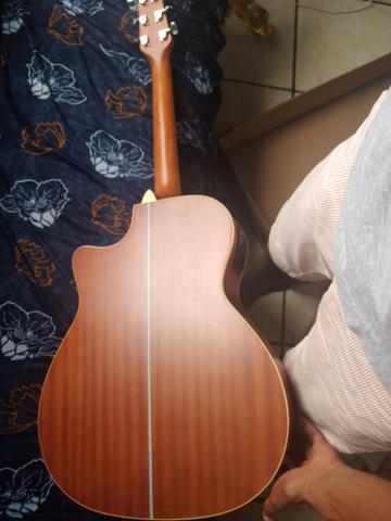 Vende-se violão