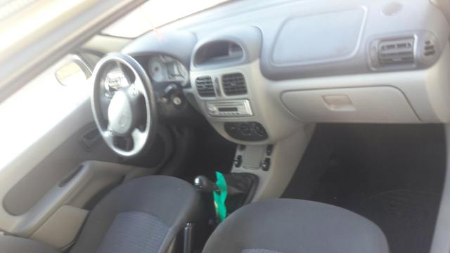 Clio sedan
