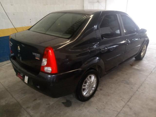 Renault Logan Privilege 1.6 - Foto 4