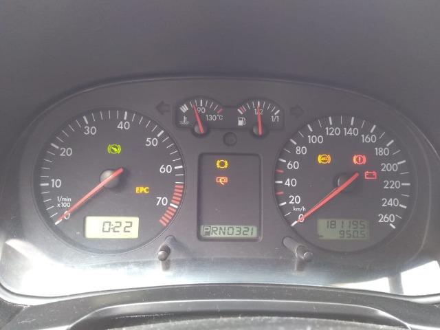 Golf 2.0 Gasolina, carro de garagem!!! - Foto 8