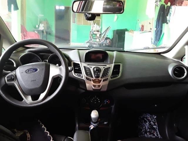 Ford Fiesta 2012 - Foto 4