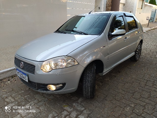 PALIO 1.6 ESSENCE 2011 COMPLETO  SUPER CONSERVADO 