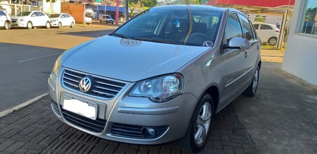 POLO SEDAN 1.6 CONFORTLINE IMOTION 2011