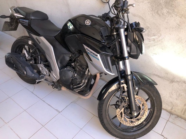 FAZER FZ25  YAMAHA 