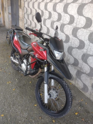 XRE 300 MUITO NOVA