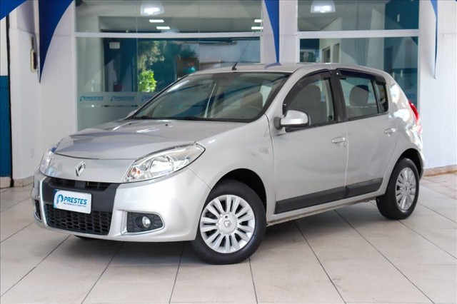 RENAULT SANDERO 1.6 PRIVILÉGE 8V
