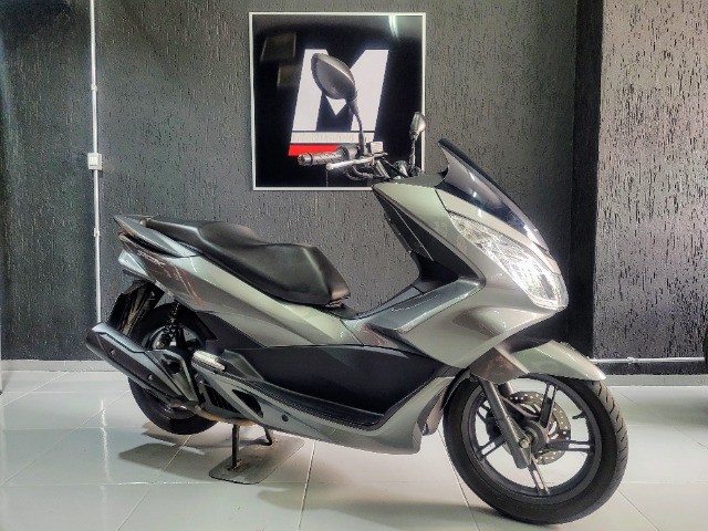 HONDA PCX 2016 ÚNICA DONA 8.000KM