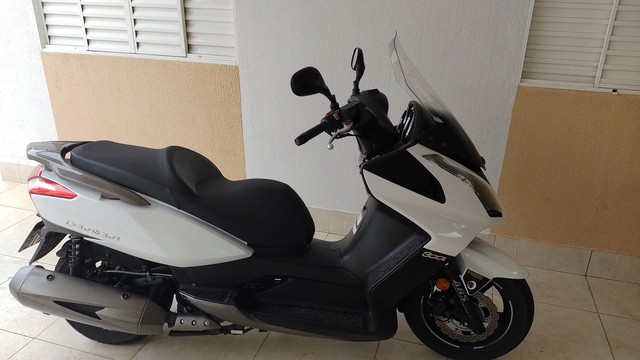 TROCO EM CARRO KYMCO SCOOTER