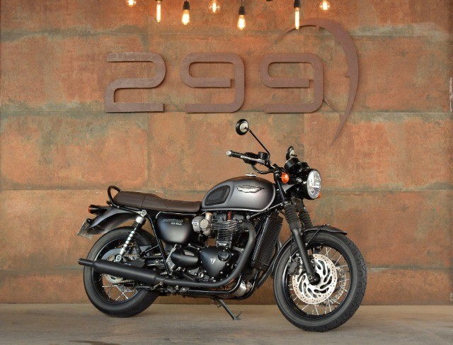 TRIUMPH BONNEVILLE T120 BLACK 2017