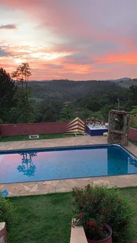 Chácara com 3 dormitórios à venda, 1 m² por R$ 1.250.000,00 - Atibaia - Atibaia/SP