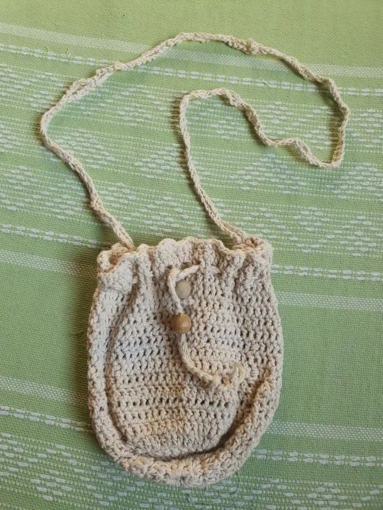 Bolsa de cordão, modelo saco.