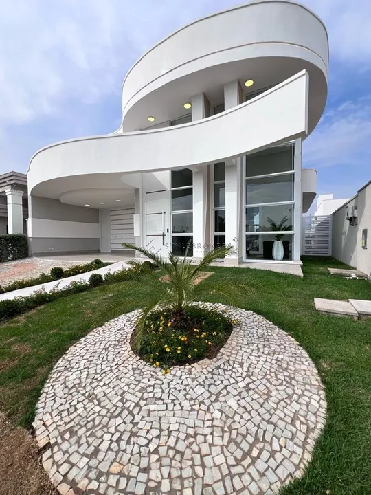 Casa de luxo à venda em condomínio Florais Itália - Cuiabá, MT
