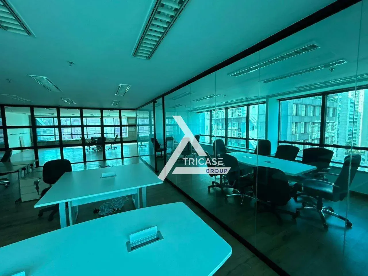 Sala mobiliada Vila Olímpia 226 m. ABAIXO DA AVALIAÇÃO.