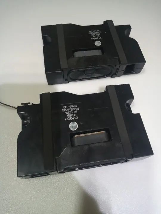 Par de alto falantes tv lg 43un7300psc - Foto 3