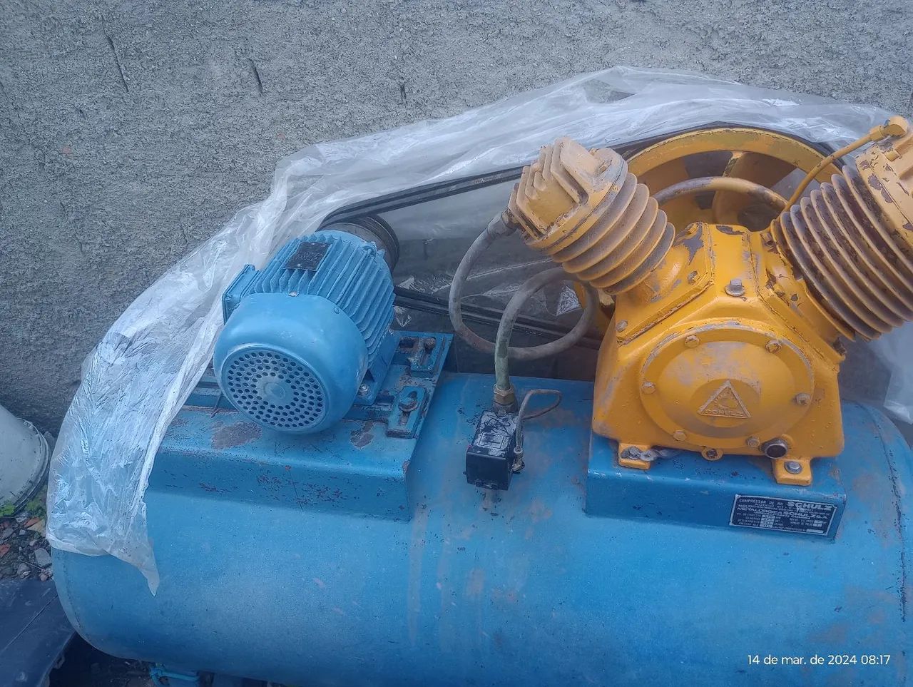 Vendo compressor 25 pés trifásico - Máquinas para produção industrial ...