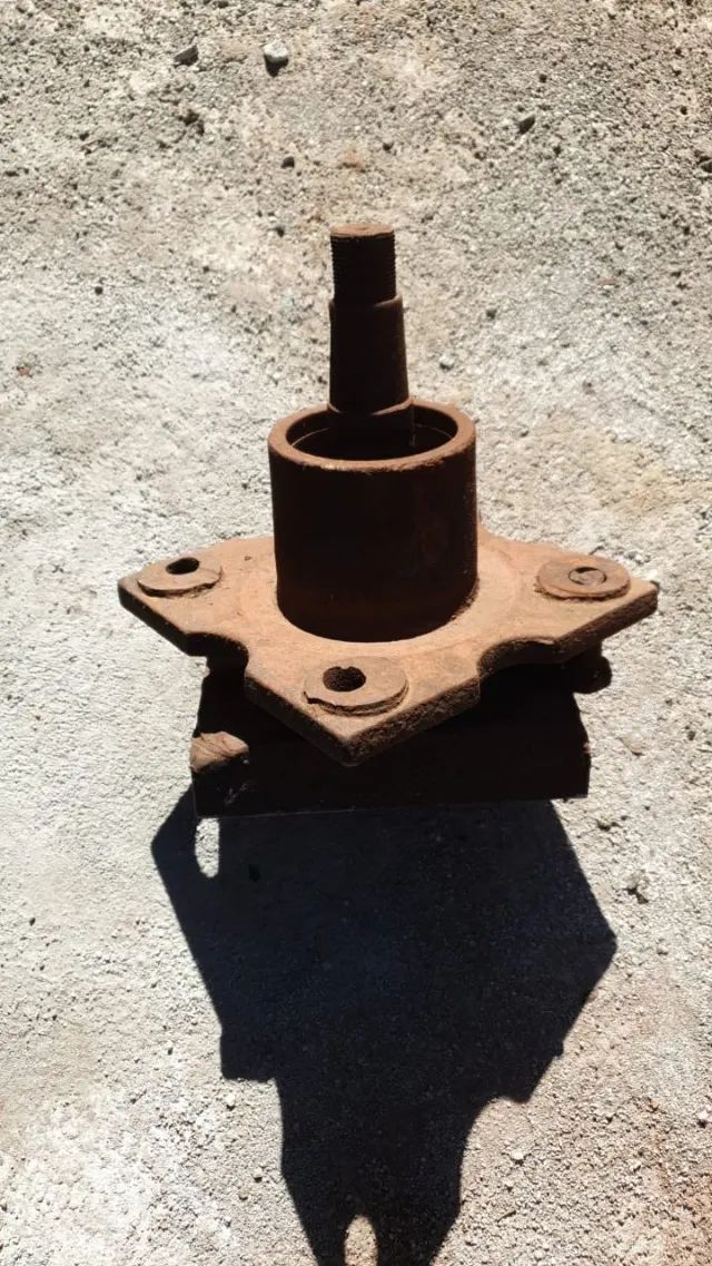 varias peças usadas para tratores e implementos agricolas - Foto 3