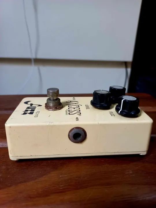 Pedal Fuzz Axcess Giannini (FZ110) - Foto 4