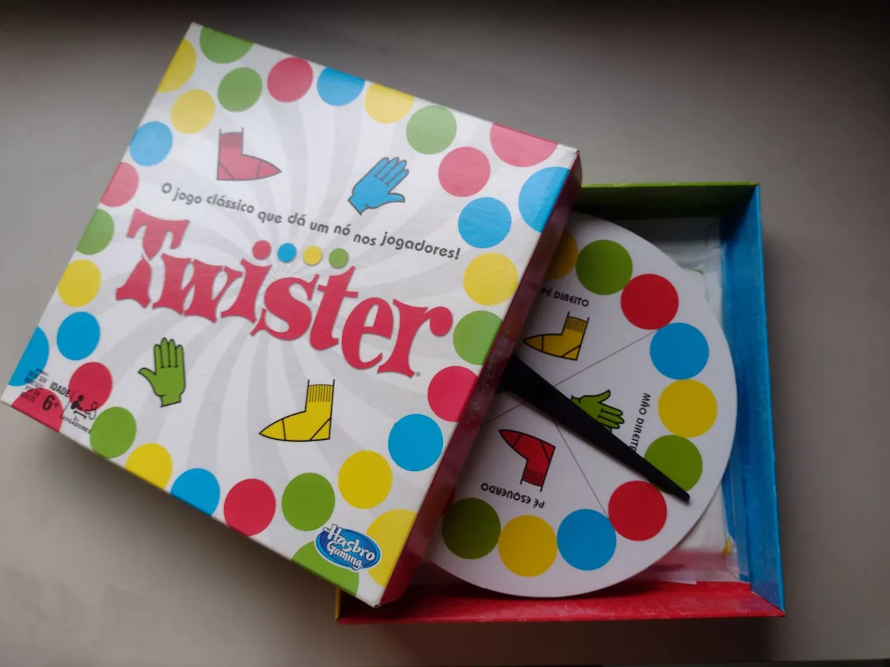 Twister - jogo de tabuleiro