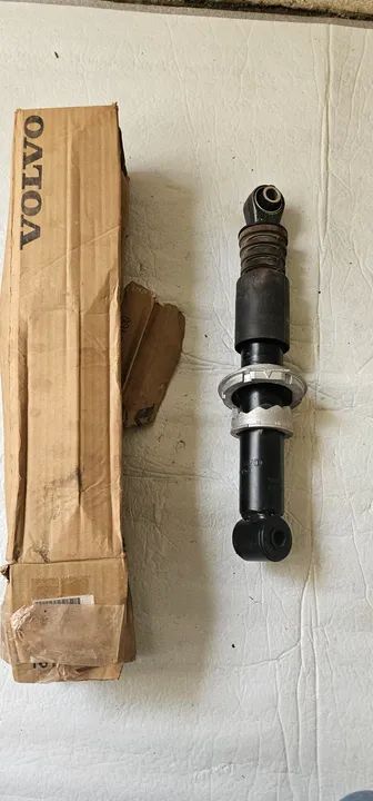 Caminhao volvo FM amortecedor traseiro cabine novo original 21171973 ...