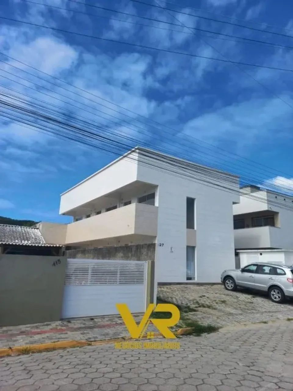 PRÉDIO A VENDA COM 6 KITNETS EM BOMBINHAS. - Foto 2