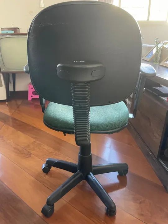 Cadeira de rodinhas - Foto 2