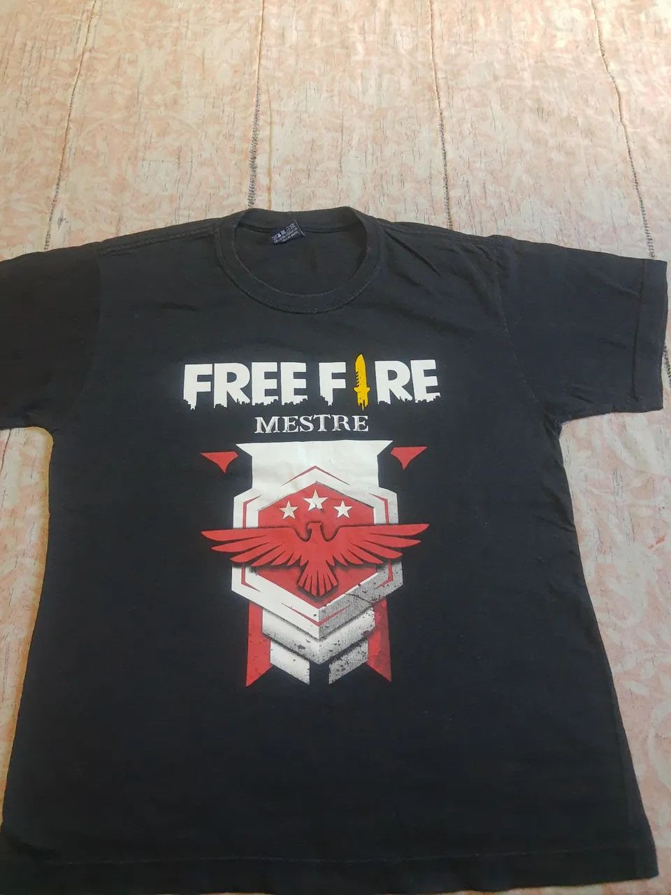 Camiseta masculina nova
