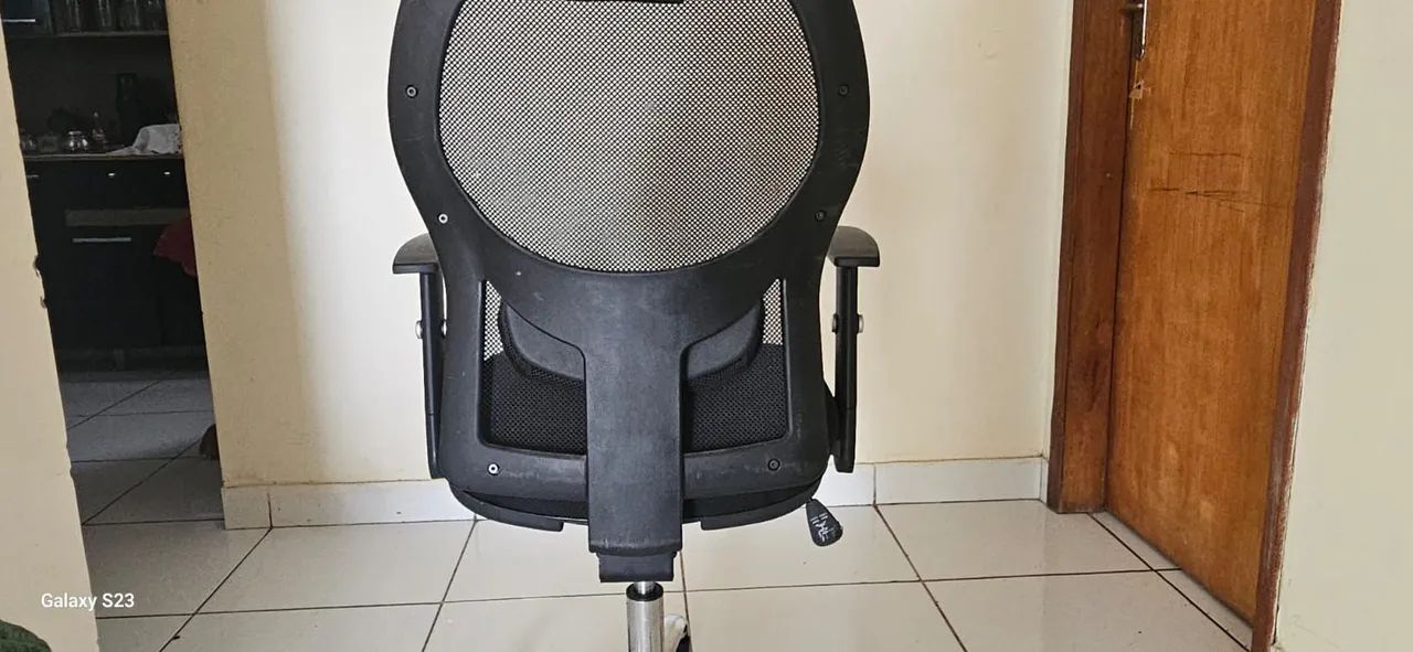 Cadeira de Escritório Giratória com Rodas - Foto 3