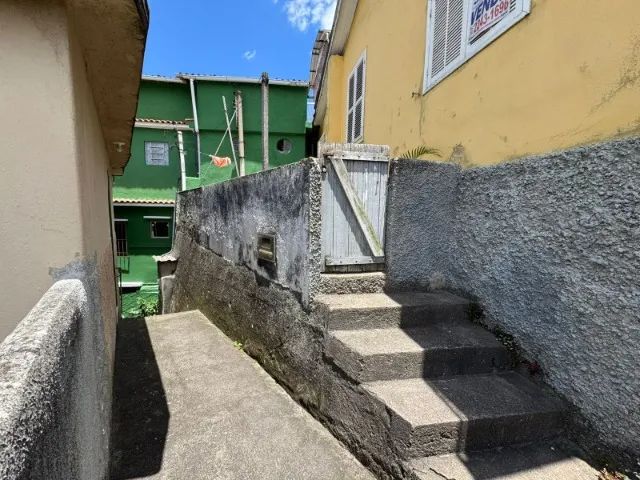 Vendo casa no Centro com 3 quartos - COD 23539 - Foto 2