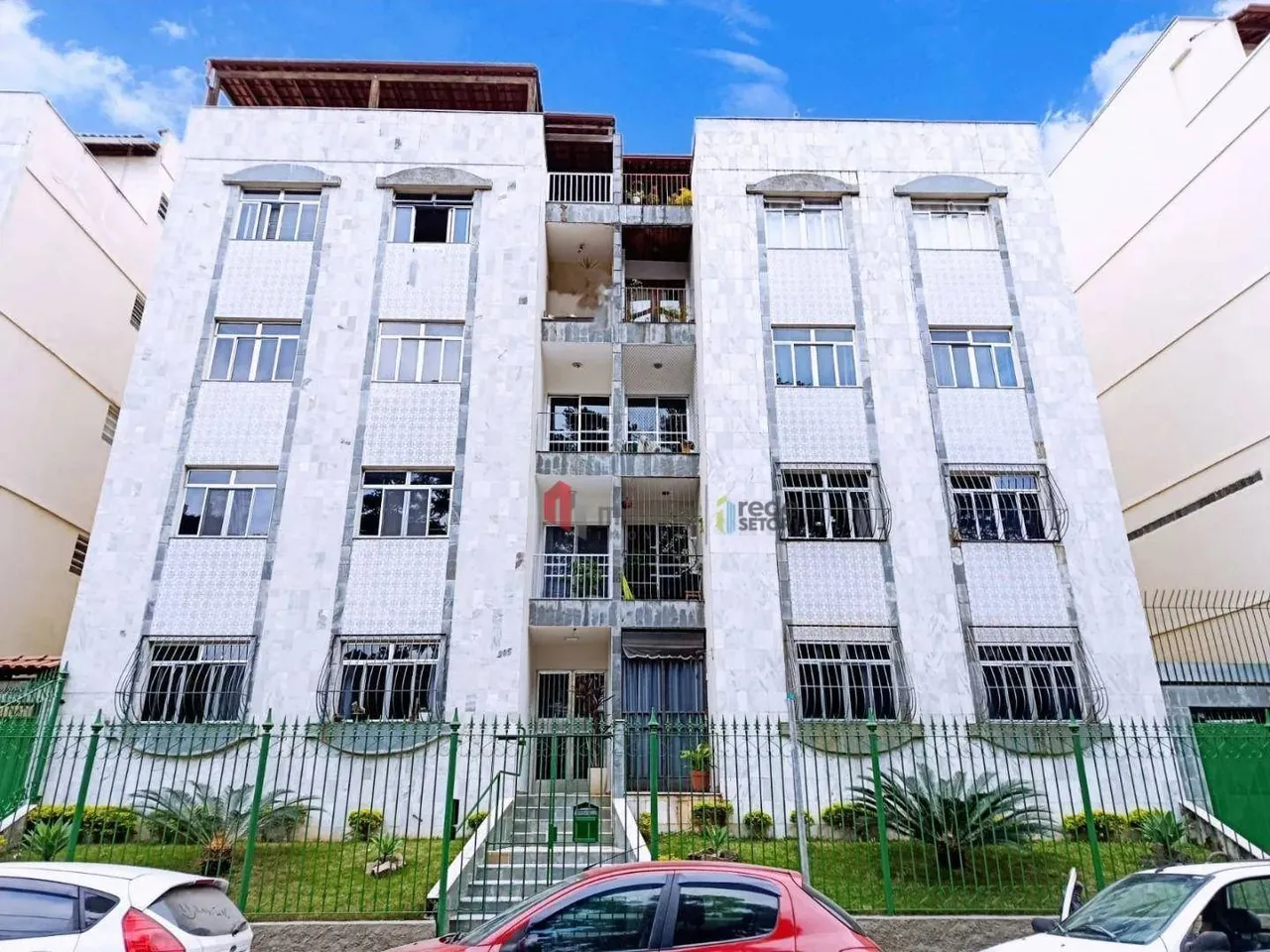 Cobertura com 4 dormitórios à venda, 110 m² por R$ 490.000,00 - Passos - Juiz de Fora/MG