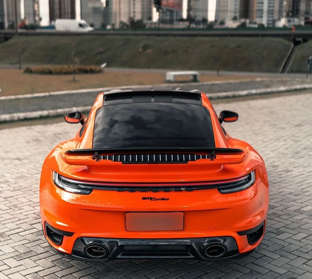 Porsche 911 Turbo 2022 - Exclusivo - Foto 2