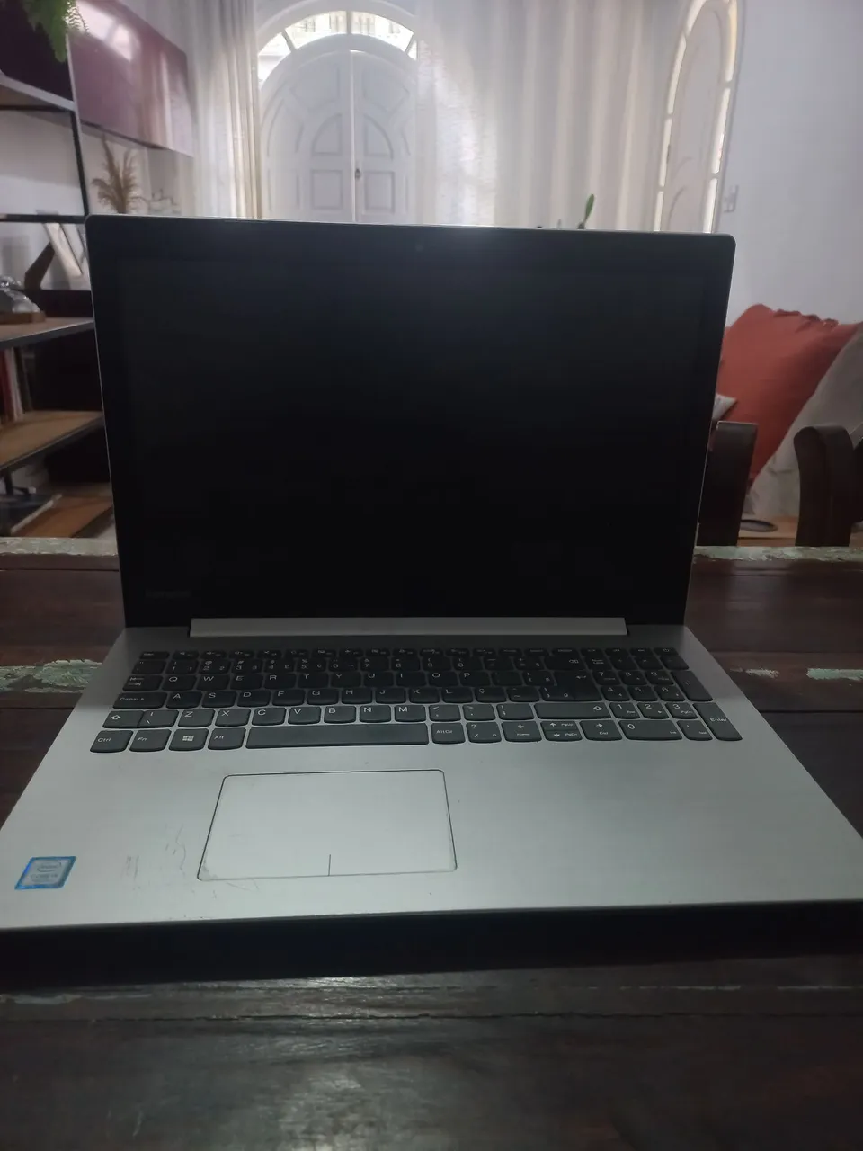 Notebook Lenovo em ótimo estado