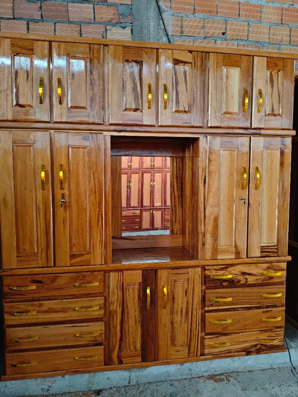 Guarda roupa de casal 6 portas com penteadeira 