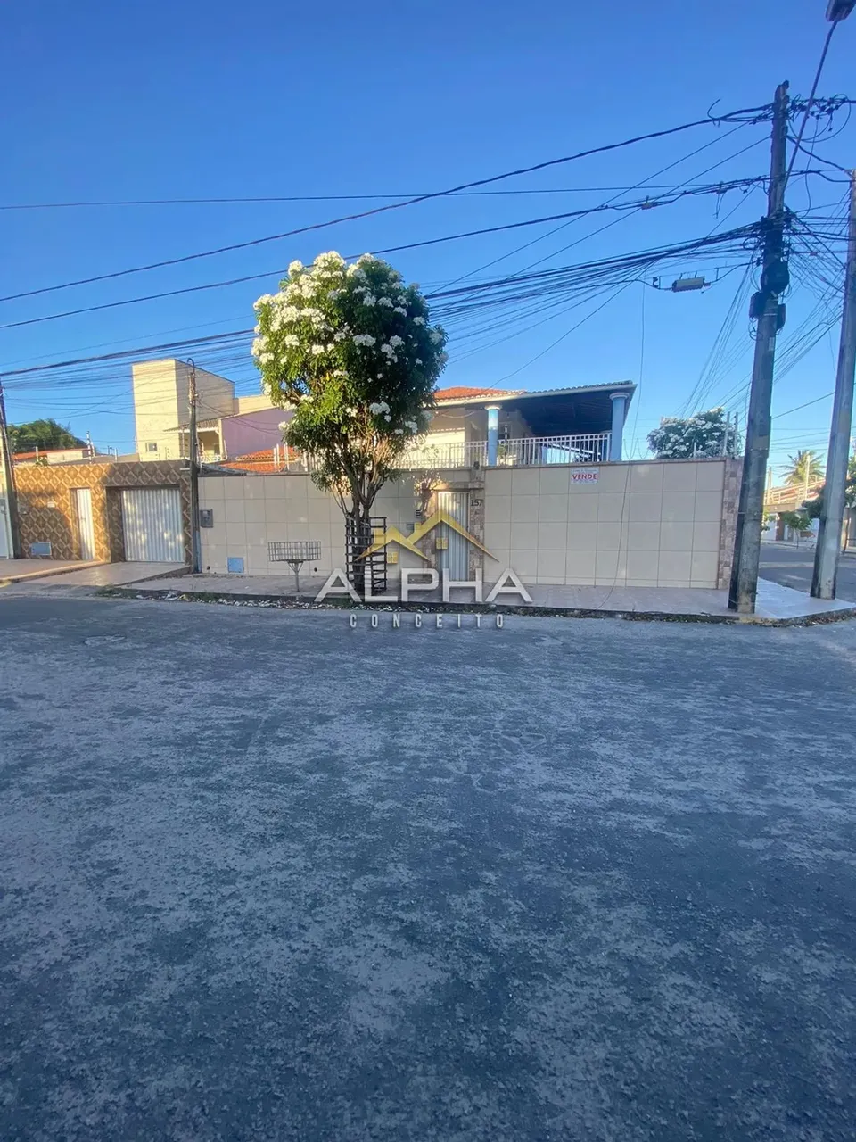 Duplex a venda com 270 metros com 4 quartos de esquina com piscina na cidade dos funcio