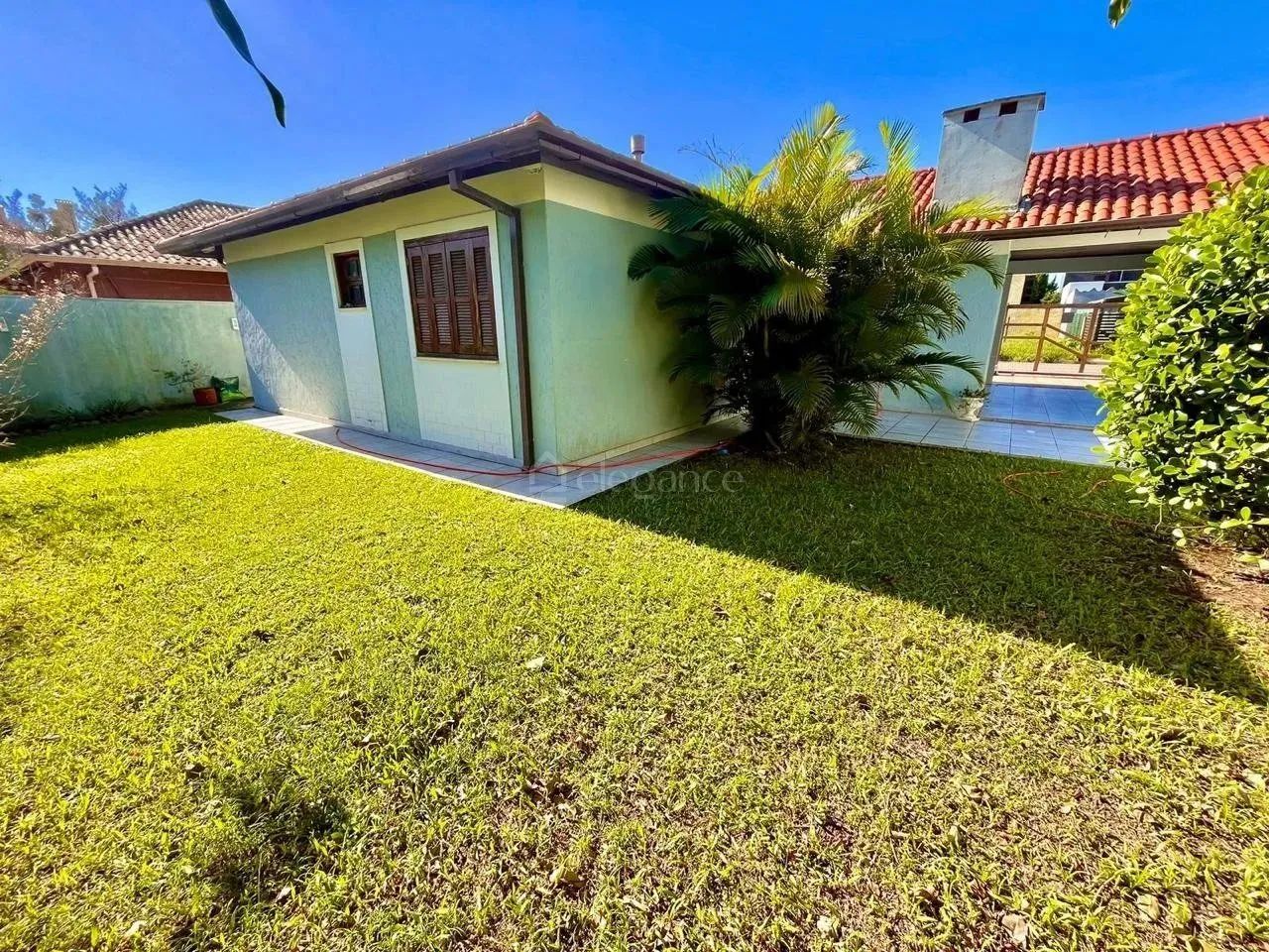 Casa próxima ao mar com três dormitórios à venda em Xangri-Lá. - Foto 4
