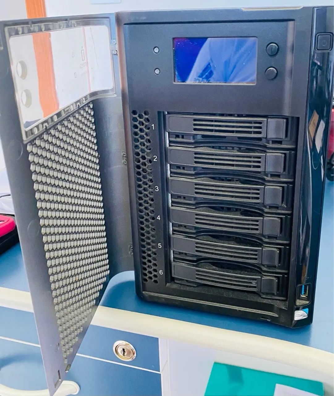 Iomega Storage - Lenovo Emc PX6-300D
