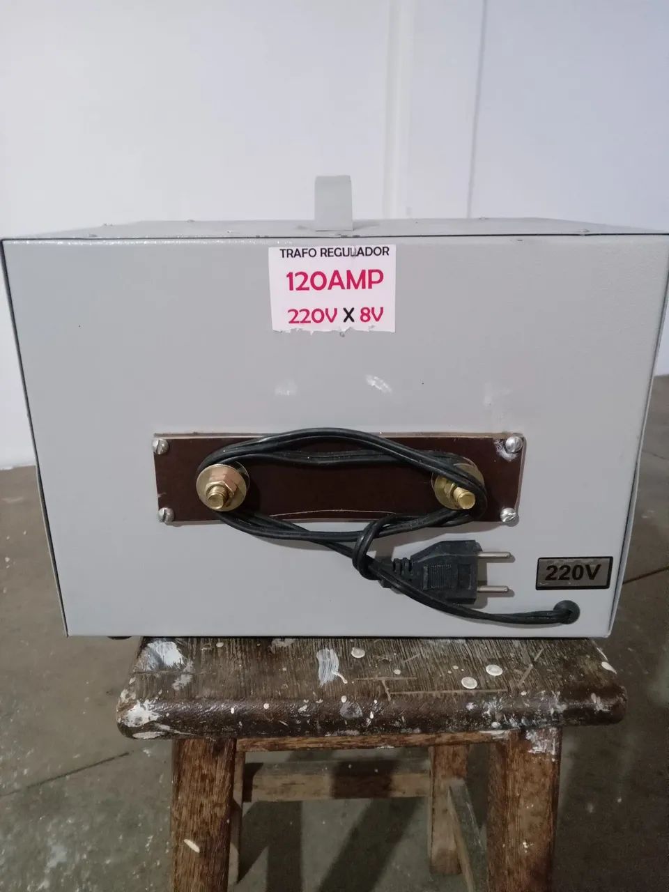 Transformador Regulador 120AMP 220V x 8V