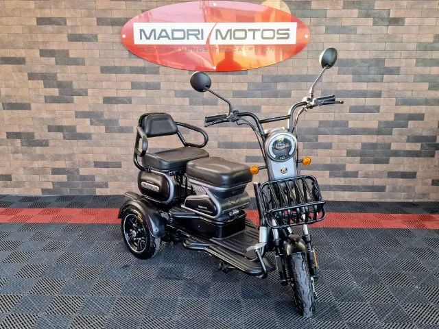 TRICICLO ELÉTRICO WANSHIDA PD-U1 800W LITIO 0KM - Foto 2
