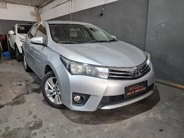 Corolla 2017 GLI Completo e Conservado!