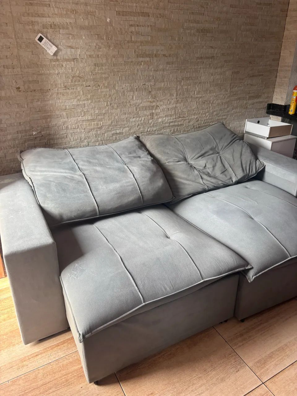 Sofá Retrátil e Reclinável Cinza