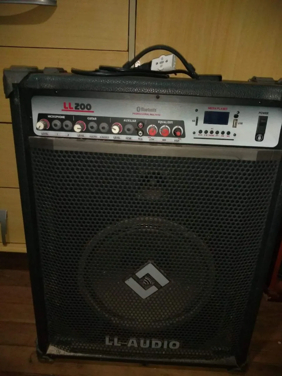 Caixa de Som LL-AUDIO LL200 com Bluetooth
