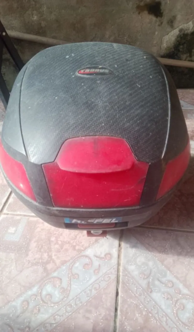 Baú para moto Taurus