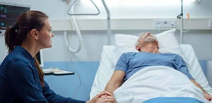 Acompanhante Hospitalar - Foto 2