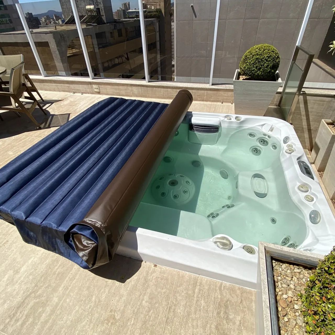 Capas P/ Jacuzzis Banheiras e Piscinas  - Foto 2