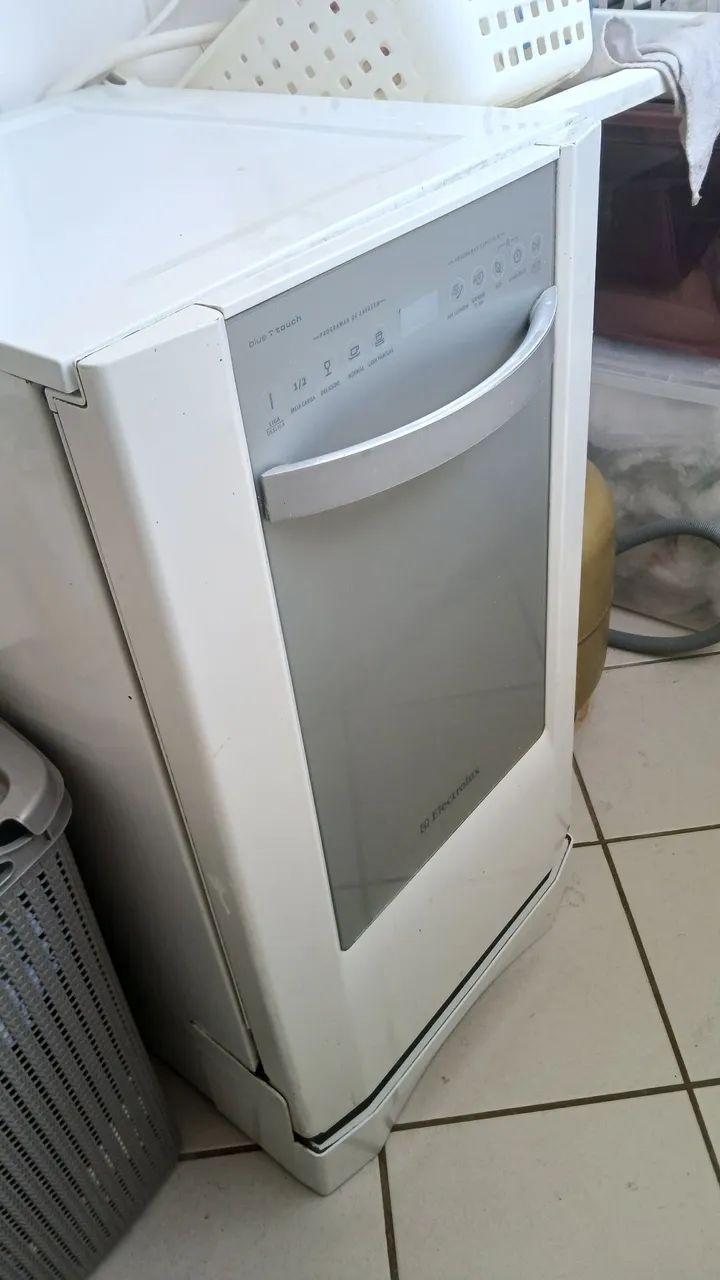 Lavadora de louça ELECTROLUX 64739863240195122