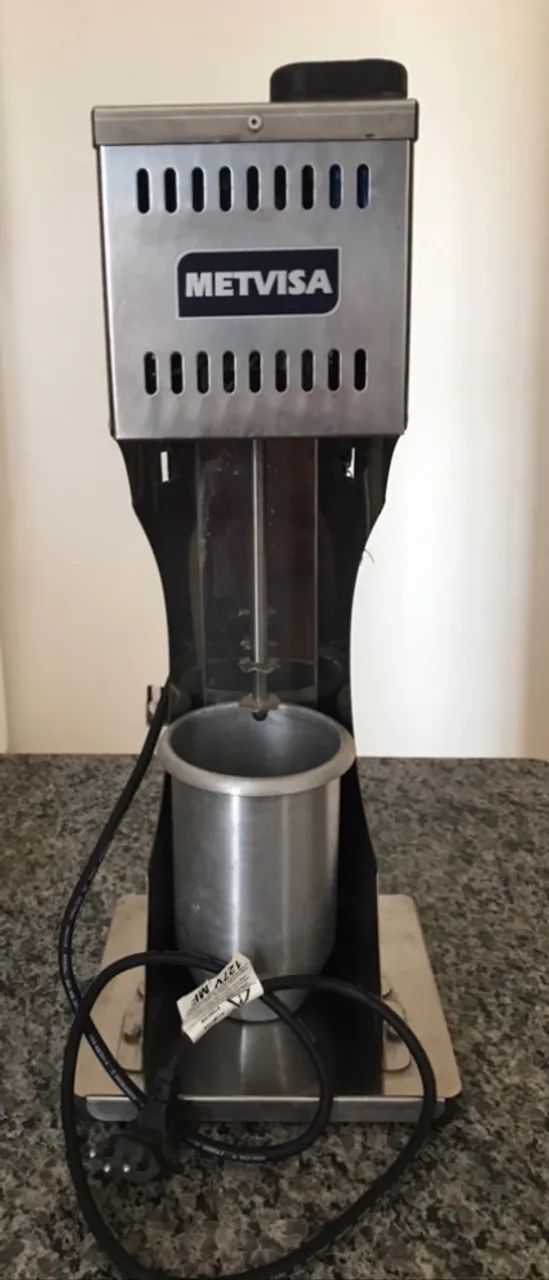 Maquina de milkshake ( tenho 2 )