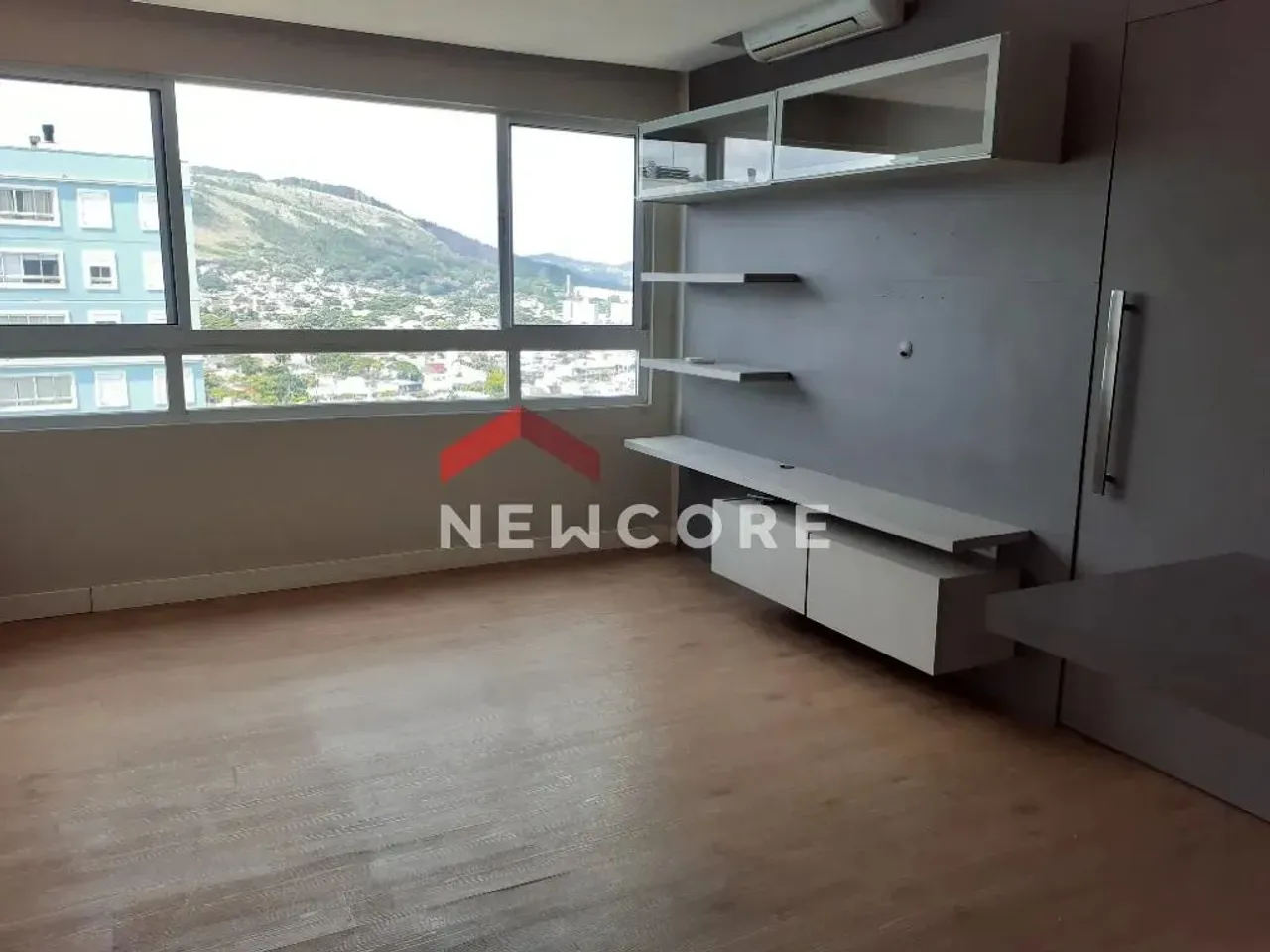 Apartamento em Avenida Manoel Elias - Jardim Leopoldina - Porto Alegre/RS